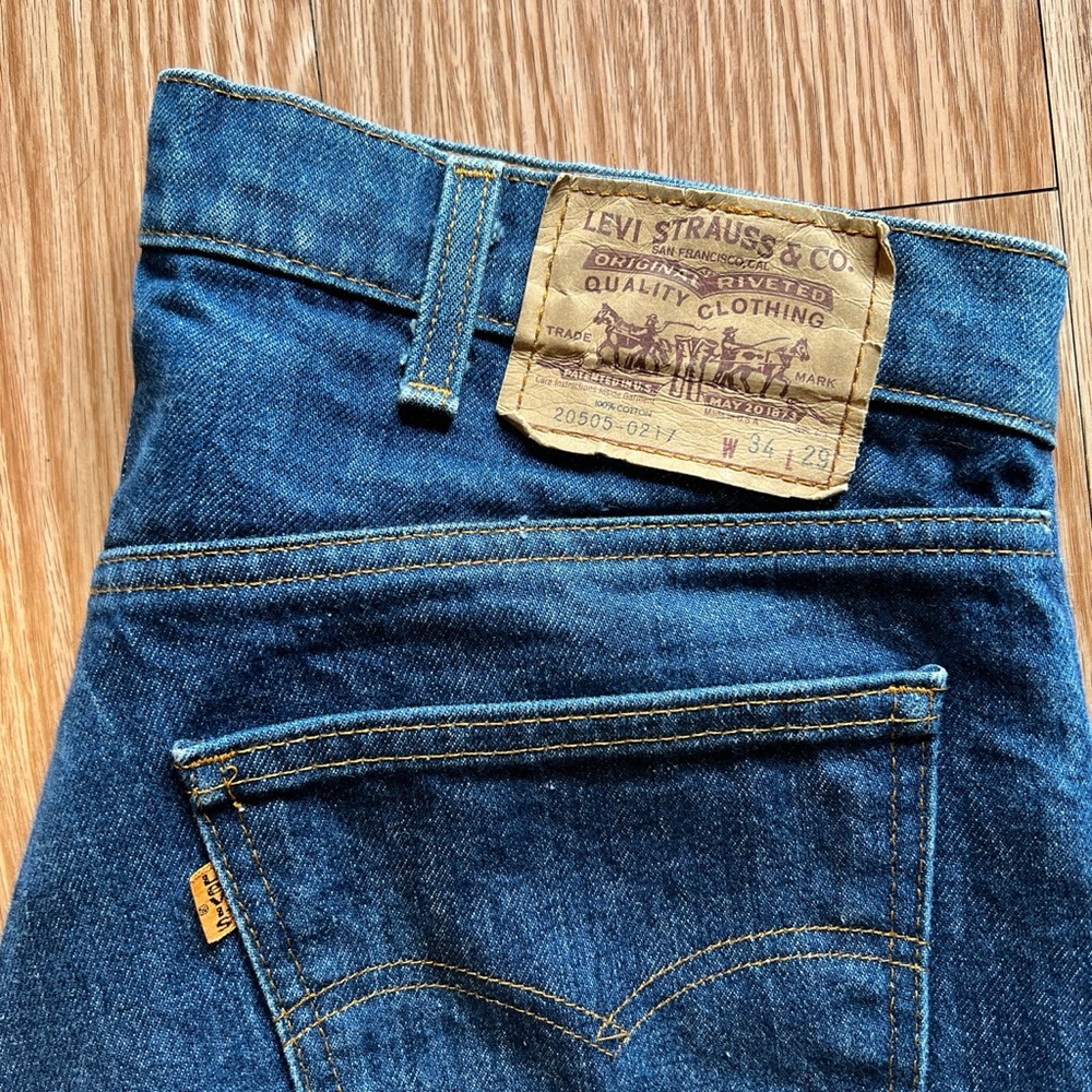 Levis vintage 1980s 505 dark wash orange tab